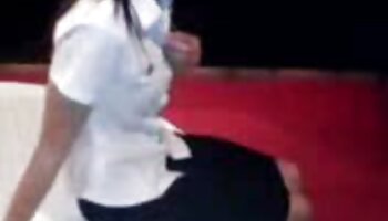 Os caras do Hunk Johnny e Alex arrasando com garotas duras na porta ao sexo oral pornodoido lado