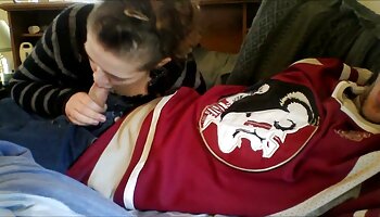 Stepdads trocam suas filhas para terapia pornodoido jovem familiar