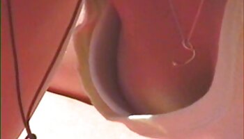 Lésbicas asiáticas estão chupando e se beijando nos peitos uma pornodoido brasileirinhas da outra