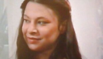 Mulher atraente porno doido brasileira com cabelo claro é um ótimo show XXX
