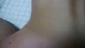Madrasta de mamas grandes Jazmyn começa a chupar videos de lesbicas porno doido pau preto grande com a adolescente Paris