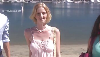 Busty e MILF sexo bom pornodoido Ryan Conner tem seus buracos destruídos por Lexington