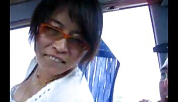 A maldita passageira sexy leva uma buceta esmagada e recebe um video de sexo doido tratamento facial