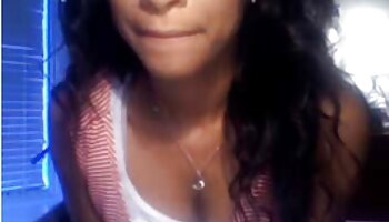 Uma xxx pornodoido garota francesa e seu filho da puta são pegos por um voyeur