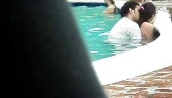 Correntes pornodoido trio de anime chupando pau de monstro