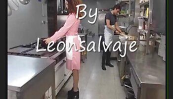 Doce gostosa xxx pornodoido asiática levando um pau no rabo