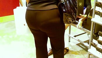 Marido video pornôdoido idiota filma a mulher fodida pela BBC