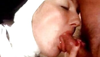 Linda e gostosa leitor ávido da vídeo pornô doidão faculdade é fodida com força por dinheiro rápido
