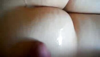 Esposa super peituda fica com a buceta fodida por um estranho por algum pornodoido mulatas dinheiro